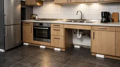 Kakerlakenfalle richtig platzieren: die besten Stellen in Küche und Bad