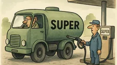 Witz: SuperPlus-Tanker an der Zapfsäule…